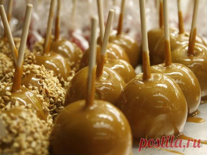 Яблоки в карамели: пошаговый рецепт