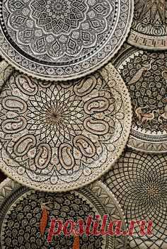 Plates . . . At least a dozen Fairytale brownies, cookies or bars would look delicious on each of these. | Iran в Pinterest