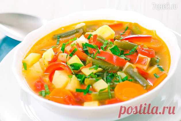 Зеленая фасоль: Суп по-марсельски

Ингредиенты для 6 порций:

• 500 г зеленой фасоли
• 2 очищенные картофелины
• 2 морковки
• 1 луковица
• 1 стебель сельдерея
• 2 ст. л. оливкового масла
• 2 ст. л. сушеного укропа
• 1 ч. л. сушеного розмарина
• 1,2 л овощного бульона
• 100 мл 20%-ных сливок
• 2 ст. л. листиков петрушки