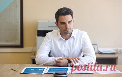 Заместитель председателя краевого правительства: мы создаем справедливую бизнес-среду. В Приморском крае число вовлеченных в бизнес жителей выросло почти на 10%, а на маркетплейсах уже представлены товары более чем 8 тыс. местных предпринимателей. Как удалось добиться таких показателей, какие меры поддержки способствуют развитию бизнеса в регионе и что делается для привлечения специалистов — об этом в интервью ТАСС рассказал заместитель председателя краевого правительства Николай Стецко