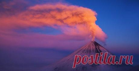 Камчатка: извержение вулкана Ключевская Сопка.  
С риском для жизни команде AirPano удалось заснять для аэрофотопанорамы извержение самого высокого действующего вулкана на Евразийском материке  |  Достопримечательности / Путешествия / Моя Планета