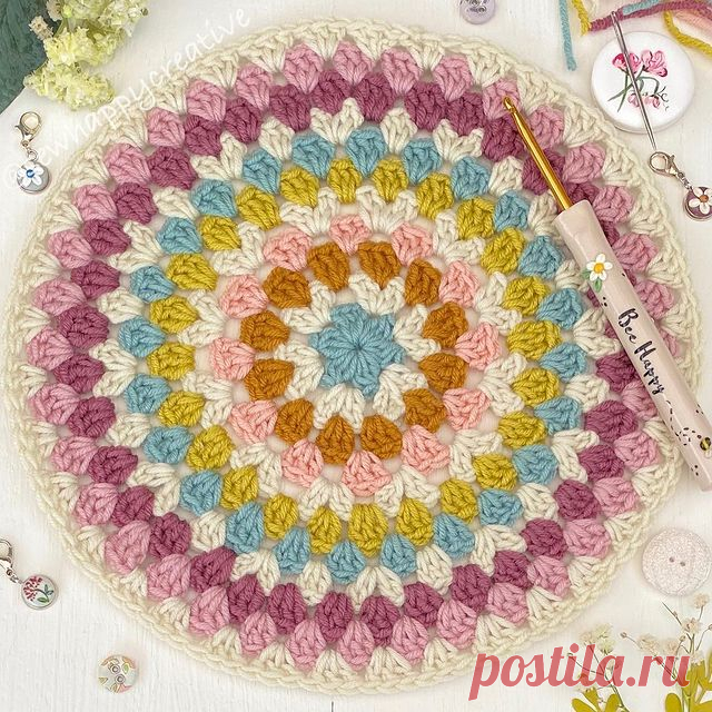 Mandala cushion with 20% off my All Round To granny’s cushion pattern in my Etsy shop all my other patterns have 10% off 💗🌸 #sewhappycreative #sewhappycreativ #crochet #crochetersofinstagram #crochetgirlgang #grannysquare #grannysquaresrock #craftastherapy #craftsposure #instacrochet #makersgonnamake #makersofmaryland #yarn #merino #colour #colourpop #etsy #etsysellersofinstagram #shopsmall #shophandmade #pillow #cushion #home #crocheting #creativelifehappylife #handmadeisbetter