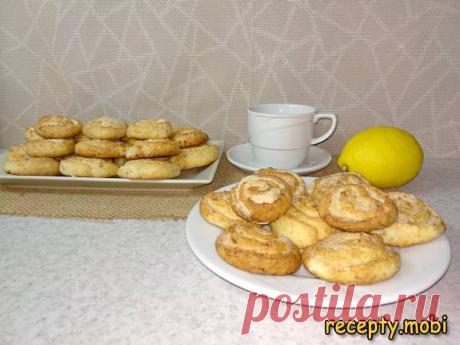 Творожное печенье «Розочки»

✅Ингредиенты
творог – 250 г;
мука – 250 г;
масло сливочное – 150 г;
яйца – 2 шт;
сахар – 200 г;
соль – щепотка;
разрыхлитель для теста – 1 ч. л.