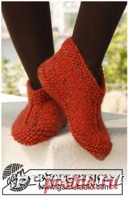 Простенькие чуни спицами