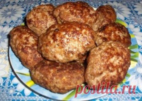 ТОП-10 рецептов изумительных котлет

1. Куриные котлеты с грибами
2. Котлеты куриные рубленые с адыгейским сыром
3. Котлеты из индейки
Показать полностью…