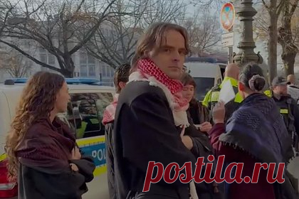 Пропалестинские активисты попытались захватить студию телеканала