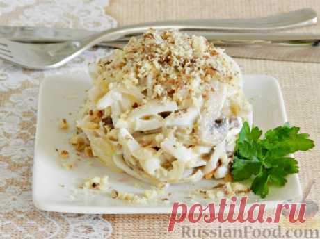Рецепт: Салат с кальмарами и шампиньонами на RussianFood.com