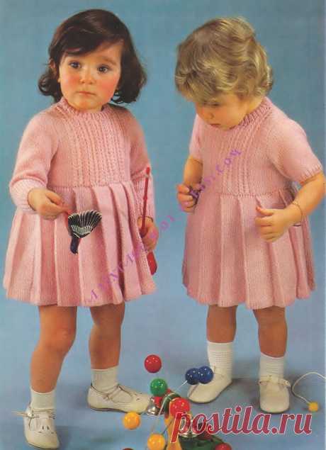Baby / Toddler   Knitted Long Sleeve Dress and Short Sleeve Dress in - DK & QK yarns, Sizes  19 - 23 ins - PDF of Vintage Knitting Patterns Baby / Toddler Knitted Long Sleeve Dress and Short Sleeve Dress in - DK & Qk yarn Sizes 19 - 23 ins To help you decide which size to knit, I found this information in a very old baby pattern book; it guideline re weight/age/chest measurement: AGE CHEST/Pat. Size Weight Premature 12/14 ins up to 4.5lbs Birth 16/17 ins 7.5lbs 3 months 18...