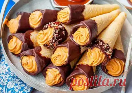 Шоколадно-карамельные вафельные рожки – как приготовить