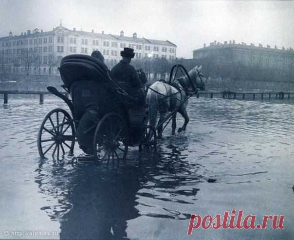 Кокоревский бульвар, Москва. 1919 год. / История цивилизаций!
