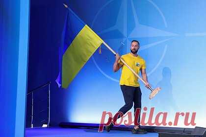 Венгрия назвала причины отказа принять Украину в НАТО. Венгрия против вступления Украины в состав НАТО, ведь это чревато втягиванием всего альянса в российско-украинский конфликт, и Будапешт выступает против этого. Об этом высказался венгерский премьер-министр Виктор Орбан на пресс-конференции правительства страны по итогам года.