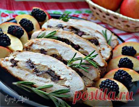 Сейчас в сезон ежевики мне захотелось поэкспериментировать с этой вкусной ягодой. Добавив её вместе с яблоками в качестве начинки в карман из филе индейки, получилось очень вкусно! Маринад с дижон...