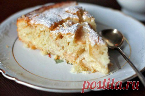 Рецепт творожной шарлотки с яблоками в мультиварке / Простые рецепты