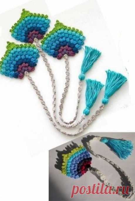 Вязаная крючком закладка для книг