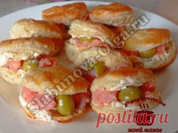 Закуска на праздничный стол, красная рыба в слоеном тестеРецепты моей мамы