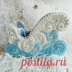 Пряничные сани Деда Мороза, размеры 17*13*9см, 2500 руб. #пряникибелорусская#пряничныесани#санидедамороза#пряничныесани#новогоднийподарок#новогодниепряники#имбирныйпряник#медовыйпряник