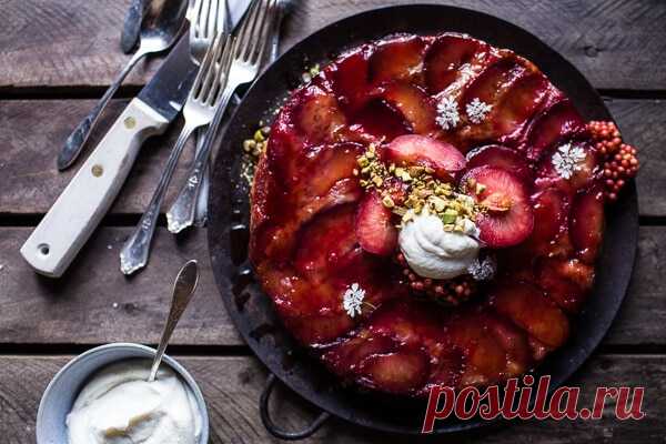 Рецепт для уютного воскресного утра. Готовим вместе вкуснейший сливовый пирог