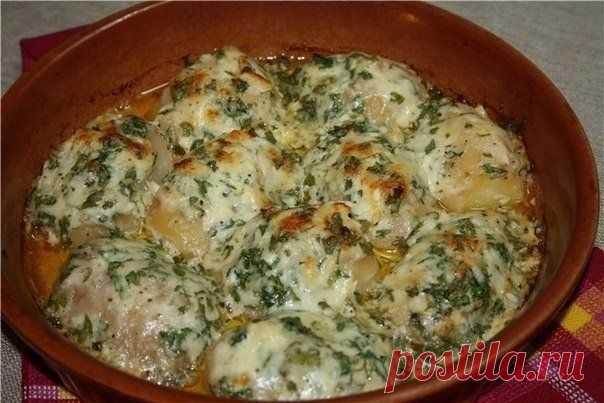 Картофель, запечённый в чесночном масле.