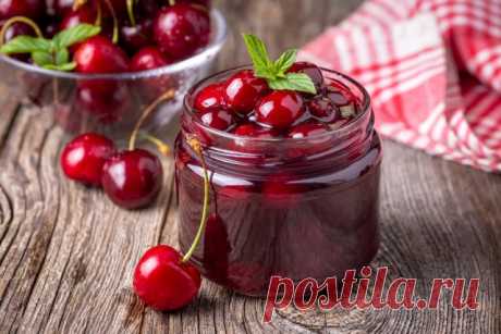 Рецепты заготовок из вишни на зиму: компот, варенье, вино, ягоды в собственном соку | Статьи (Огород.ru)