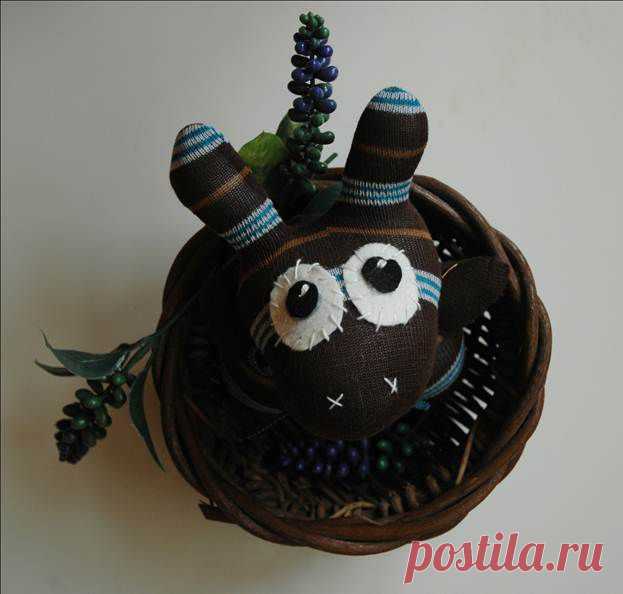 Как сделать мягкую игрушку зайца своими руками.