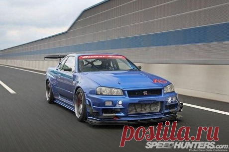 Nissan Skyline GT-R R34 / Только машины