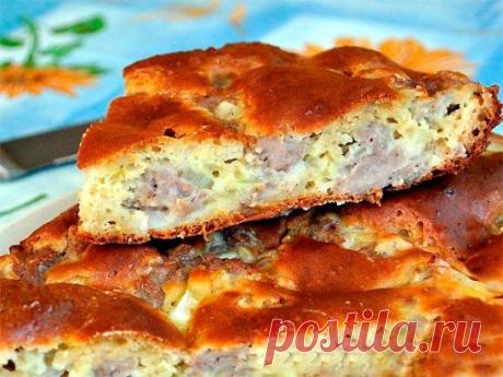 МЯСНОЙ ПИРОГ «ЛЕГЧЕ НЕ БЫВАЕТ». Лучшего теста для заливных пирогов я нигде не встречала. Составляющие этого теста найдутся в каждом доме. Его приготовление займет всего минут 10, а результат получите превосходный. Выручит в любой ситуации! Подробный рецепт смотрим здесь: https://fifila.ru/4P