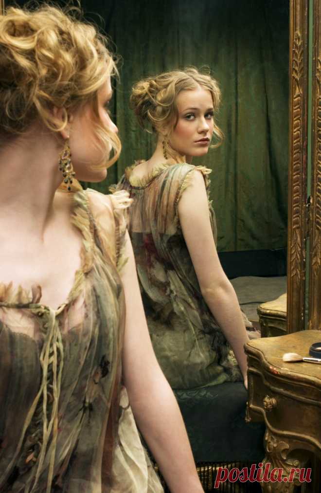 Эван Рэйчел Вуд