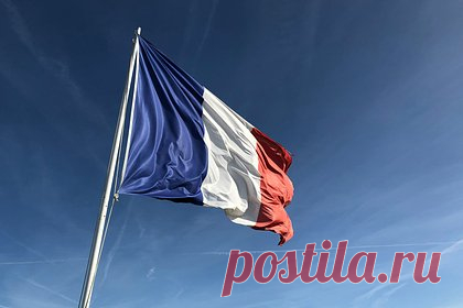Во Франции исключили нападение России на Европу. Генерал ВС Франции в отставке, вице-президент исследовательского центра GEOPRAGMA Жан-Бернар Пинатель исключил нападение России на Европу в интервью Sud Radio. Он отметил, что заявления о якобы грядущем вторжении Москвы в страны Европы являются дезинформацией со стороны Запада.