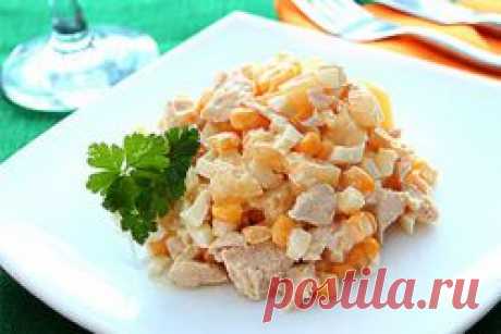 Салат с ананасом и кукурузой