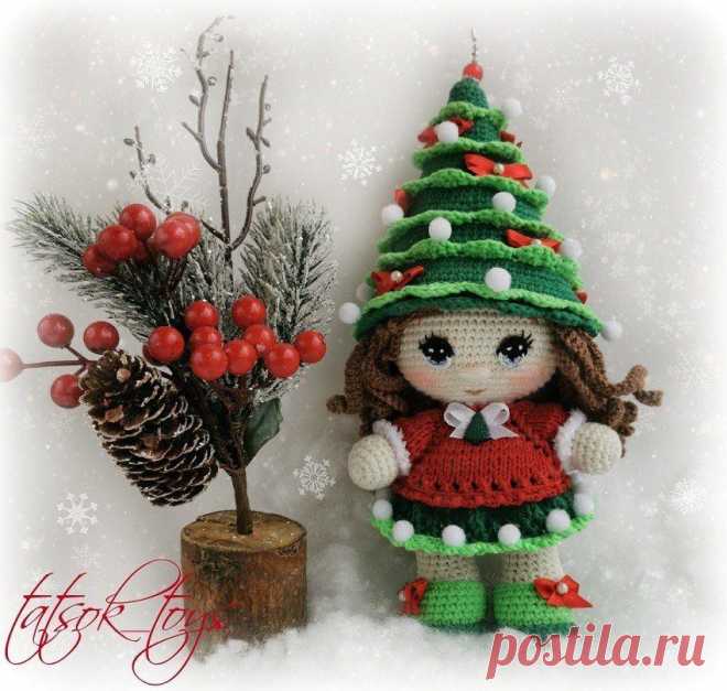 PDF Мастер-класс крючком по вязанию куклы в костюме новогодней ёлочки #схемыамигуруми #амигуруми #вязаныеигрушки #вязанаякукла #amigurumipattern #crochetdoll #amigurumidoll