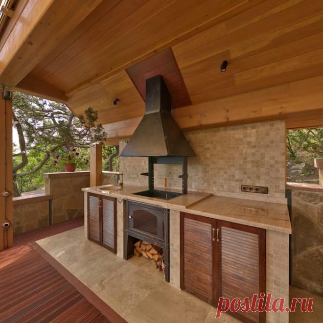 Банный дом : tерраса в . автор – pavelchik design | homify