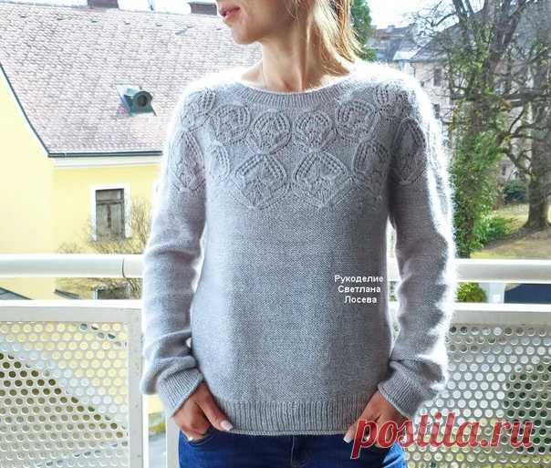 ДЖЕМПЕР С АЖУРНОЙ КОКЕТКОЙ

модель вяжется без швов одной деталью сверху вниз. Основное полотно выполнено изнаночной гладью. На свободу облегания берется от 8,5 до 11.5 см.

Используем пряжу:

1. 80% меринос экстрафайн, 20% шелк, 600 м/100 г (заменить можно любой пряжей подходящей по метражу).

Расход: 175 (185, 200, 210, 220, 235, 250) (260, 275, 290, 305, 320, 340) г. -

1050 (1110, 1200, 1260, 1320, 1410, 1500) (1560, 1650, 1740, 1830, 1920, 2040) м в две нити с:

2. 72...