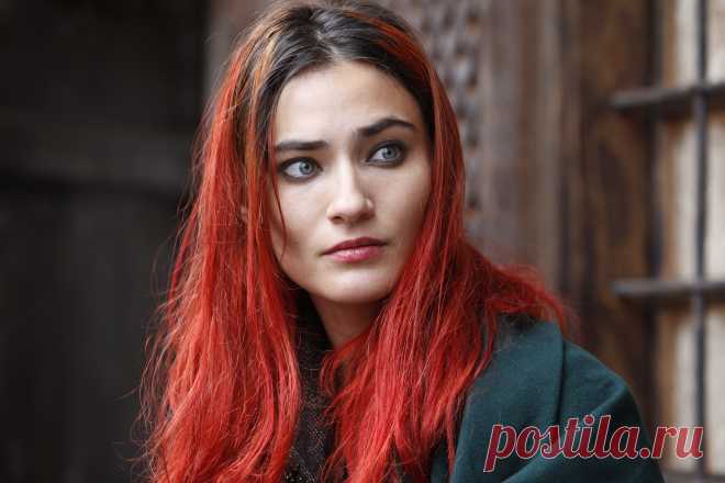 Саадет Аксой