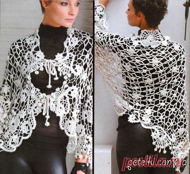 Пончо - палантин - болеро из мотивов Морозные Узоры. Схемы, описание Представляем вам оригинальную модель, которая может послужить и палантином, и пончо и болеро. А всё благодаря своей прямоугольной форме с закругленными краями и шнурам, с помощью которых можно по-разному сформировать готовое изделие.   Модель вяжется крючком из фрагментов и получается