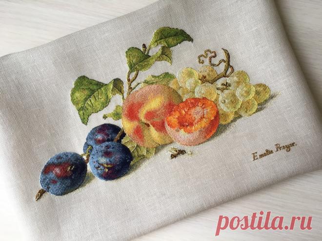 Ну вот и закончилась моя сливовая эпопея. Уставшая, но очень довольная, что в моей вышивальной коллекции есть этот прекрасный натюрморт. Катя, спасибо огромное за чудесную схему.