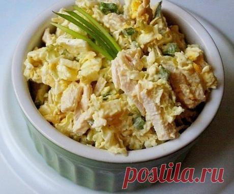 Запись на стене Шесть салатов с пекинской капустой. 1. Салат "Быстро и вкусно" Ингредиенты: - капуста - свежий огурец - лучок - колбаска (кому какая нравится) - майонез - специи Приготовление: 1. Капусту шинкуем (у нас пекинская, с ней вкуснее) 2. О..