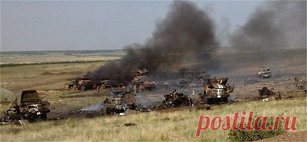 Украинская армия понесла самые крупные потери после "перемирия" |
В штабе самопровозглашеной Донецкой народной республики рассказали РИА Новости, что в районе поселка Зеленополье была обстреляна колонна силовиков из установки «Град». «По нашим данным, под обстрел попала 24-я моторизованная бригада из Львова. Точное количество погибших неизвестно, счет может идти на два-три десятка. Колонна разгромлена», — приводит агентство слова представителя штаба ополчения.