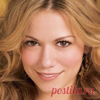 Бетани Джой Ленц( Галеотти)