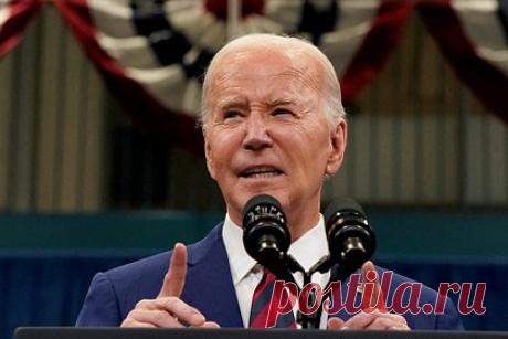 Байден заявил о наступлении переломного момента для США. Действующий глава Соединенных Штатов Америки Джо Байден заявил, что в стране наступил переломный момент, поскольку грядущие президентские выборы определят политический курс государства на многие десятилетия вперед. Байден выразил мнение, что на карту поставлена демократия США.