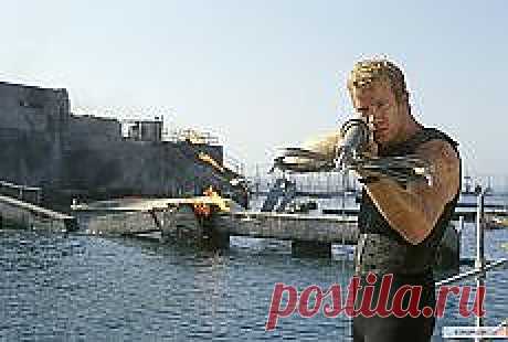 Глубокое синее море