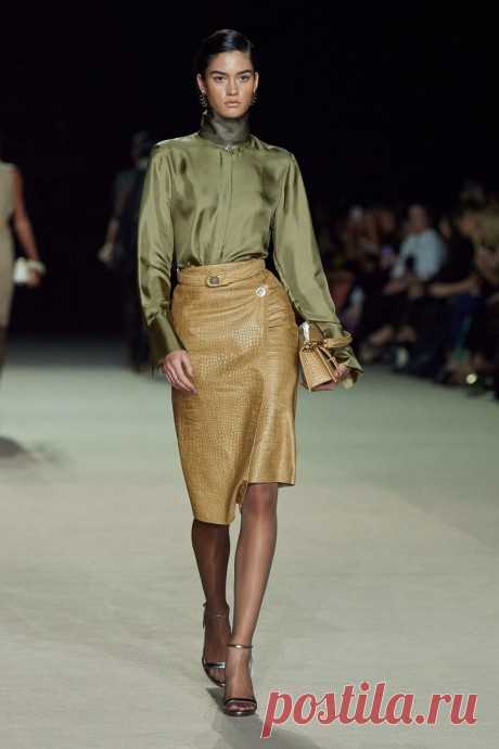 Высокая мода Carla Zampatti Resort 2025