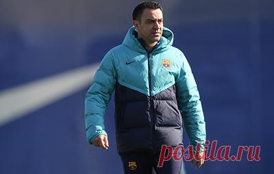 СМИ: Хави продлит контракт с футбольным клубом "Барселона" до 2026 года. Сообщается, что тренер примет предложение клуба