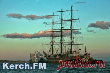 Керчане прощаются с легендарным парусником «Херсонес» » Керчь.ФМ - вся правда о Керчи, новости Керчи