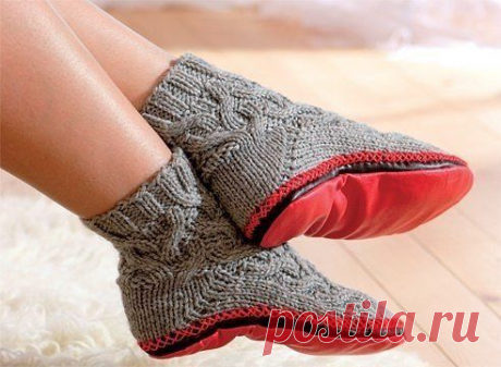 Вязаные спицами тапочки
https://labhousehold.com/knitting-slippers-4.html