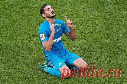 Агент назвал причины сорвавшегося трансфера футболиста сборной России в «Лилль». Агент Анзор Гаргаев рассказал, что бывший полузащитник петербургского «Зенита» и сборной России по футболу Магомед Оздоев мог продолжить карьеру во французском «Лилле». Причиной сорвавшегося трансфера в «Лилль» агент назвал невозможность для 30-летнего игрока получить рабочую визу после февраля 2022 года.