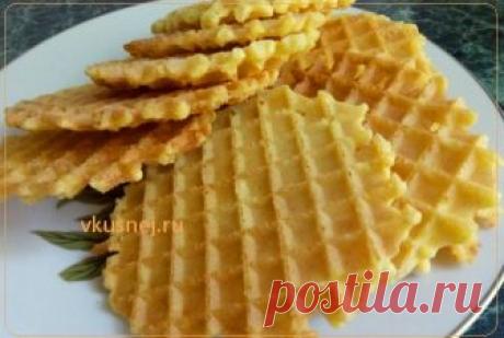 Сырные вафли  Это один из простых рецептов домашней выпечки, отличается, сырные вали своим уникальным вкусом, который напоминает вкус чип сов, сырные вафли внешне тонкие, воздушные. В нашей семье в…