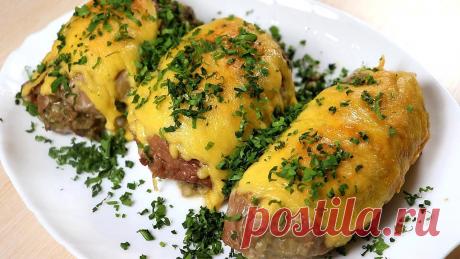 Праздничное горячее! Покорит Всех любителей вкусно покушать! Мясные рулеты с начинкой. Если хотите что-нибудь приготовить вкусненькое  на праздничный или семейный ужин, то этот рецепт то, что Вам нужно.Ингредиенты:&nbsp;Свинина (вырезка) - 500 гр.&nbsp;Шампиньоны - 300 гр.&nbsp;Сметана - 3 ст.л.&nbsp;Мука - 1 ст.л.&nbsp;Лук - 1 шт.&nbsp;Чеснок - 1...