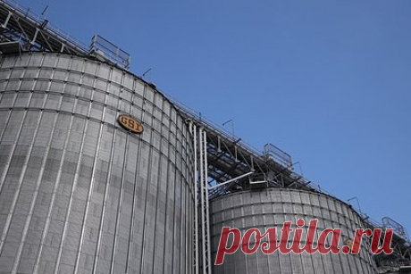 Раскрыт план СБУ взорвать объект в Харьковской области для обвинения России. Служба безопасности Украины (СБУ) готовит взрыв зернохранилища в населенном пункте Караичное Харьковской области для дискредитации России в рамках «зерновой сделки». По информации ведомства, СБУ готовит провокацию для обвинения Москвы в создании «дефицита продовольствия» на Украине.