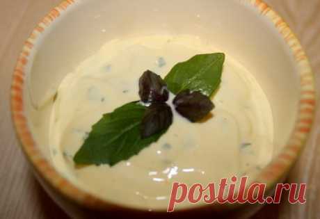 Базиликовый соус на Вкусном Блоге Базиликовый соус - вкусные проверенные рецепты, подбор рецептов по продуктам, консультации шеф-повара, пошаговые фото, списки покупок на VkusnyBlog.Com
