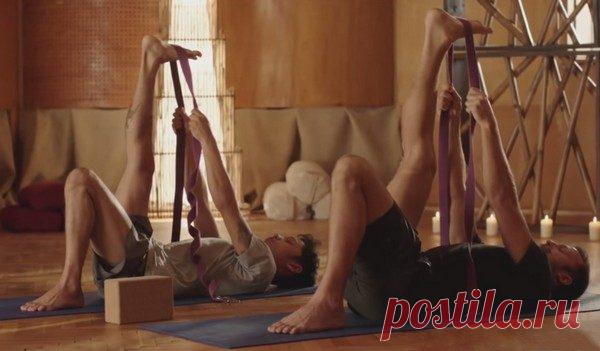 Эффективная настройка позвоночника всего за 2 минуты - Образованная Сова Представленное здесь упражнение очень просто и легко сделать — следуйте простым инструкциям. Во-первых, несколько слов о позвоночнике! Позвоночный столб состоит из серии костей, называемых позвонками сложенных друг на друга. Есть четыре области позвоночника: шейный (шея); торакальный (грудная клетка / туловище); поясничный отдел (в нижней части спины) и крестцовый (тазовый). Шейный отдел позвоночника состоит из семи …